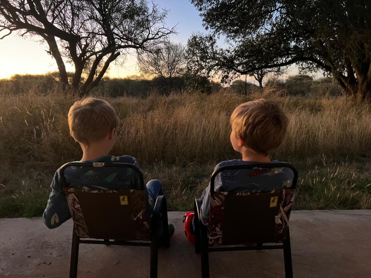 Simba Safaris African Pride Exotic Lodge Lephalale Dış mekan fotoğraf