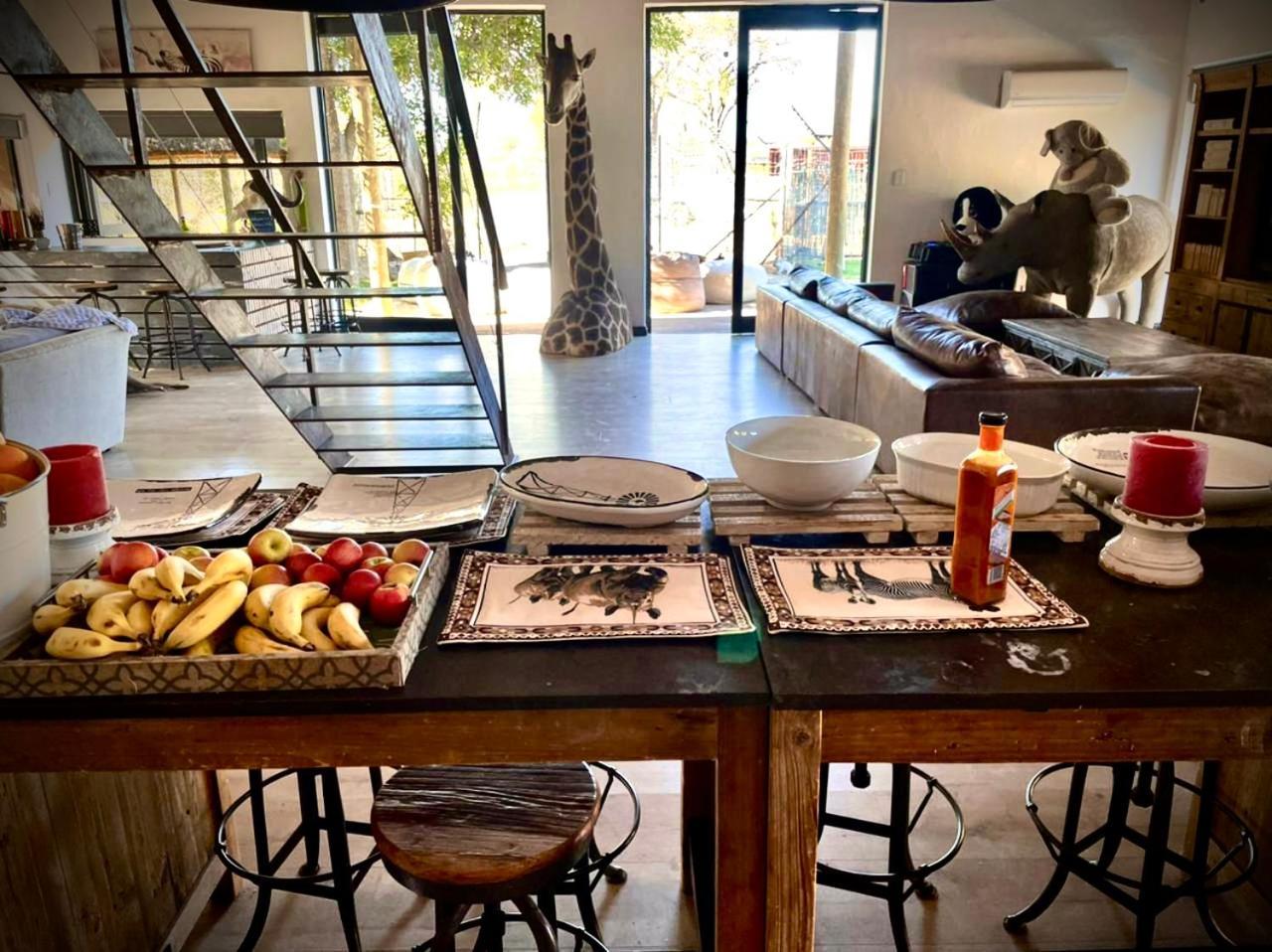 Simba Safaris African Pride Exotic Lodge Lephalale Dış mekan fotoğraf