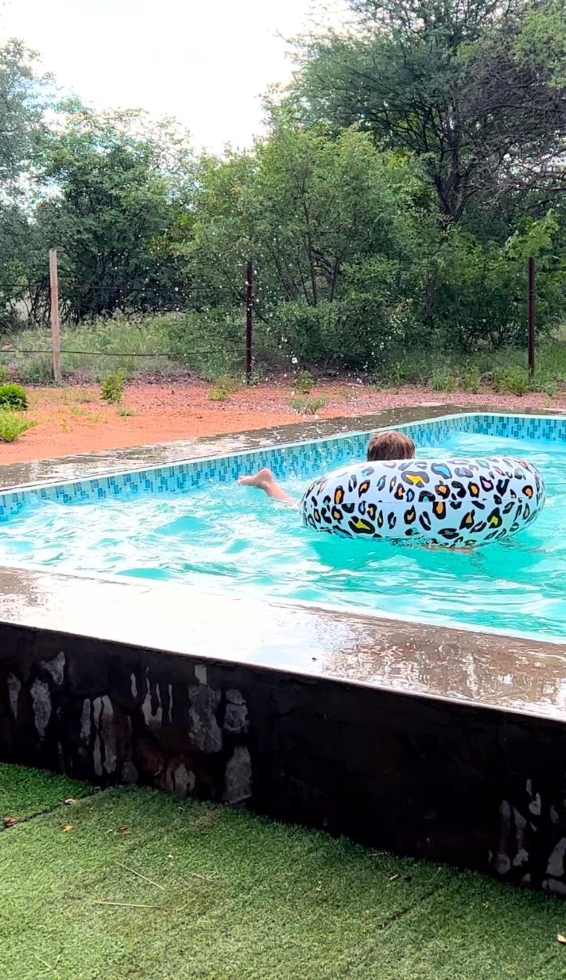 Simba Safaris African Pride Exotic Lodge Lephalale Dış mekan fotoğraf