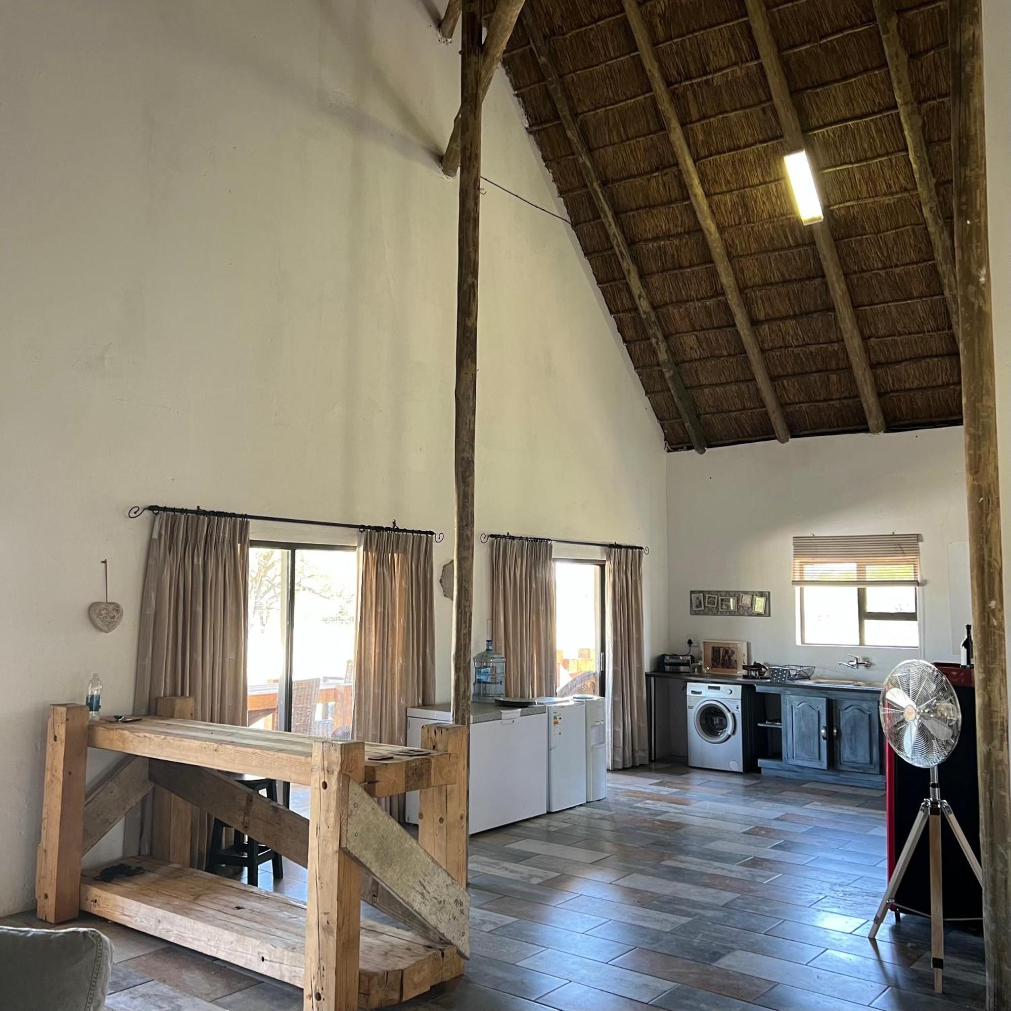Simba Safaris African Pride Exotic Lodge Lephalale Dış mekan fotoğraf